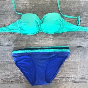 bikini top and bottom 32D cup
